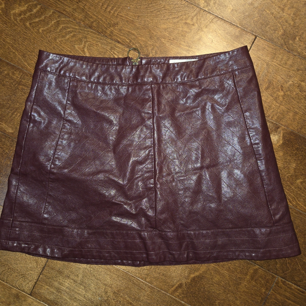 Jolt Burgundy Mini Skirt